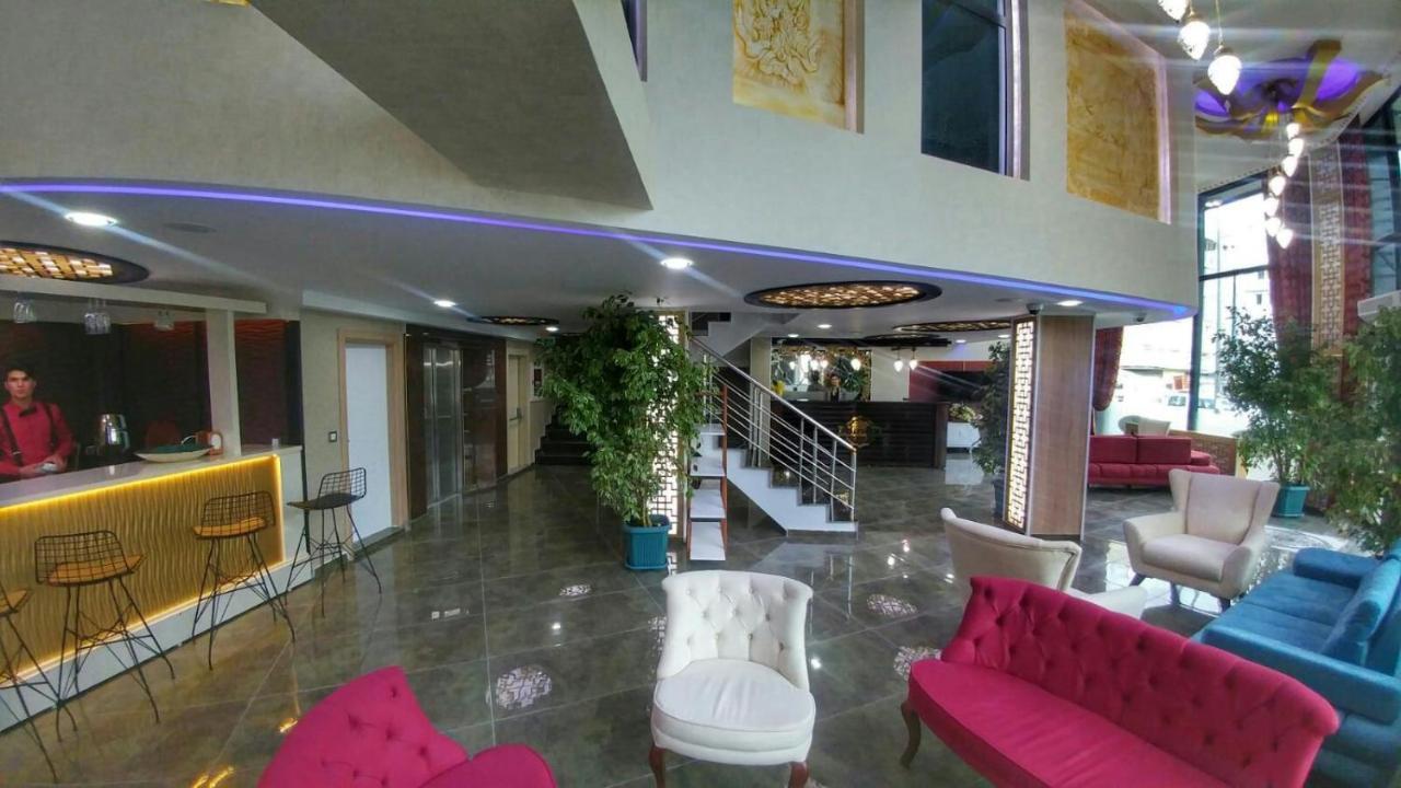 Crystall Hotel Van Exterior foto